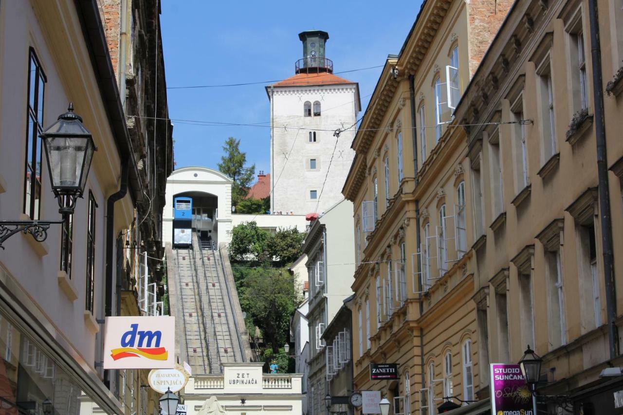 Sasha Apartment Zagreb Bagian luar foto